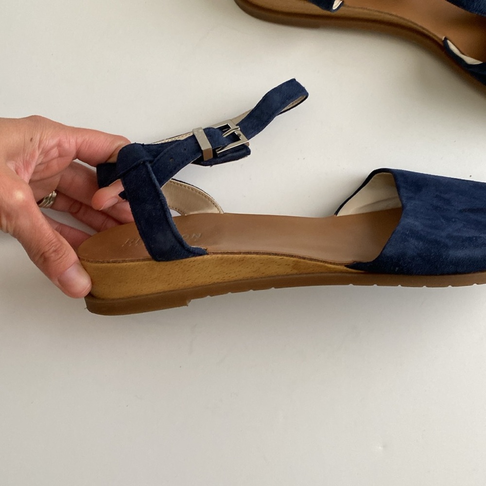 Kenneth Cole Reaction Navy Blue Jolly Leather Upper Suede Sandals Size 10 - Picture 8 of 9